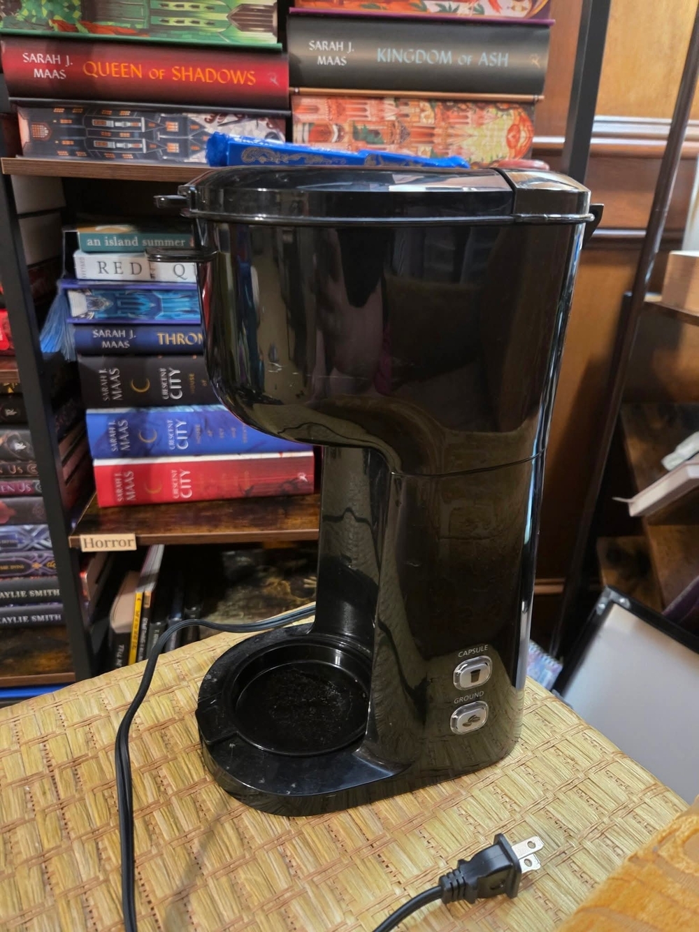 Single-Serve Portable Coffee Maker - Black